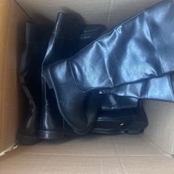 Ladies black leather Knee Boots 👢 And Lingerie Tops
