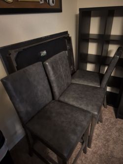 Dining set, table and 4 chairs