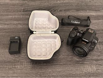 Panasonic LUMIX FZ300 long zoom digital camera
