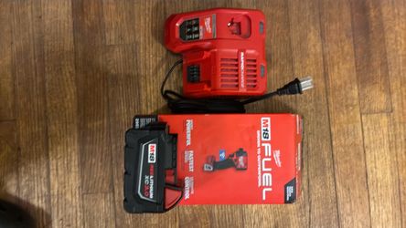 Milwaukee m18 fuel 1/4” impact driver; m18 xc 3.0 amp battery & charger