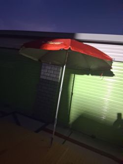 Like New Tommy Bahama Umbrella