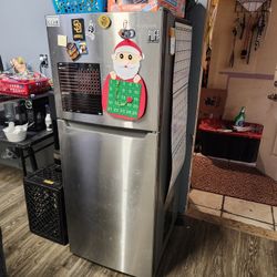 Medium Size Refrigerator 