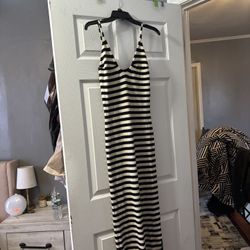 Chic Striped Black and White Maxi Dress ( l also have this dress in an XXS!)