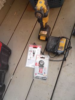 Dewalt jigsaw dewalt oscillating tool with 2 blades Ridgid batter and charger