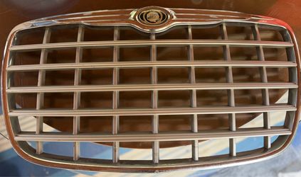 Chrysler 300, 2005-2010 model  grill