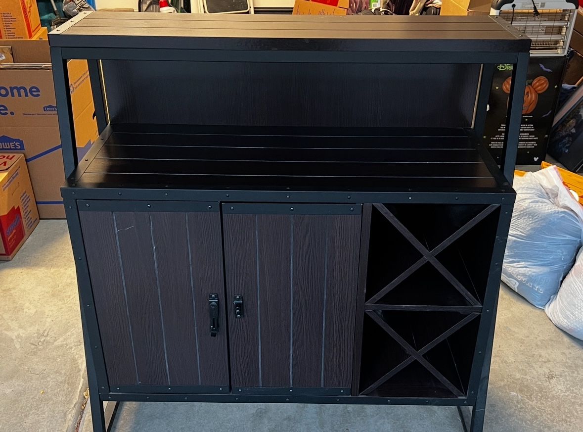 Furniture of America Harry Bar with Storage