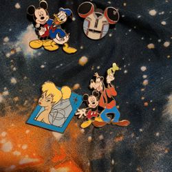 Authentic Disney Collectible Pins 