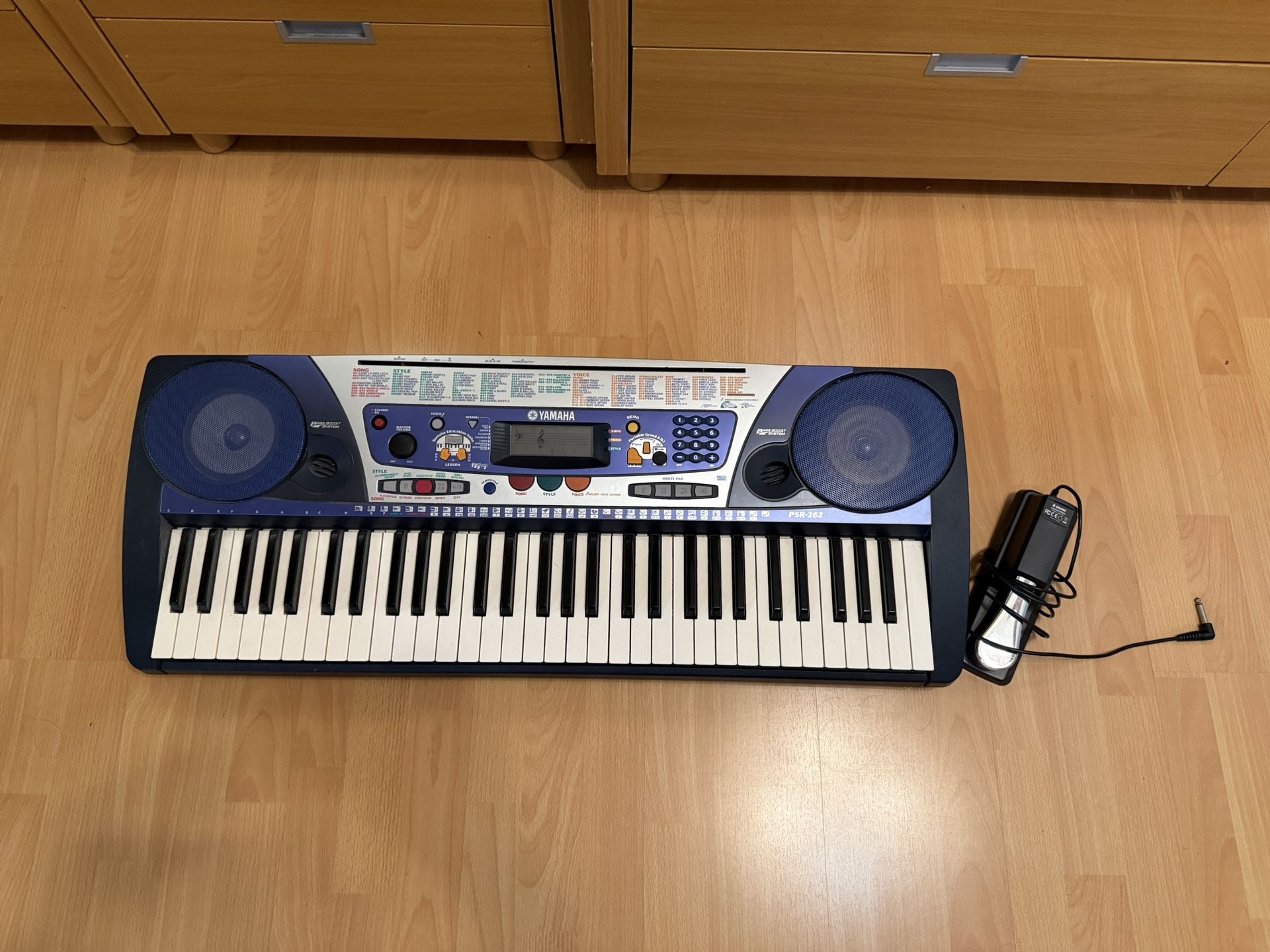 Yamaha Digital Keyboard & Donner pedal