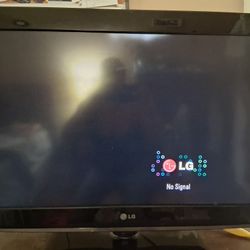 32' LG TV