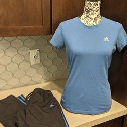 Women's Youth  Small Blue Adidas T-shirt. Pants With Ankle Zippers