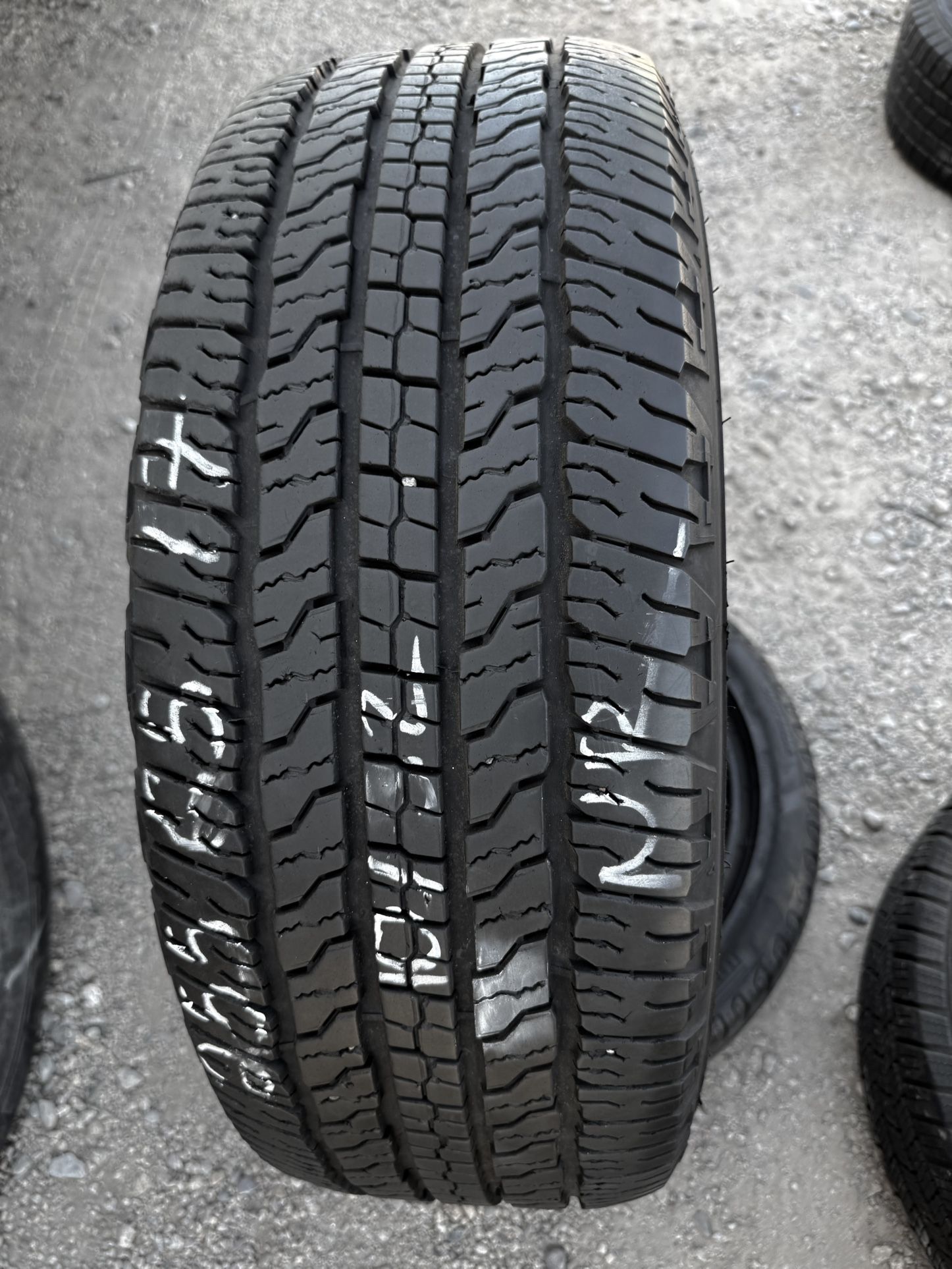 4 GOODYEAR 255/65/17 Tires 