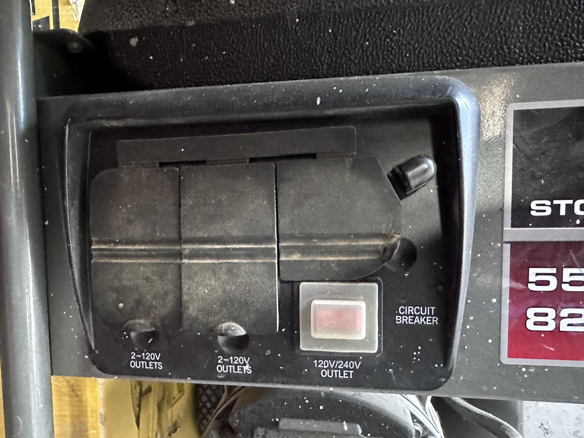 Generator 5500 Watt Storm Response Briggs & Stratton Peak, 8250 Watt generator