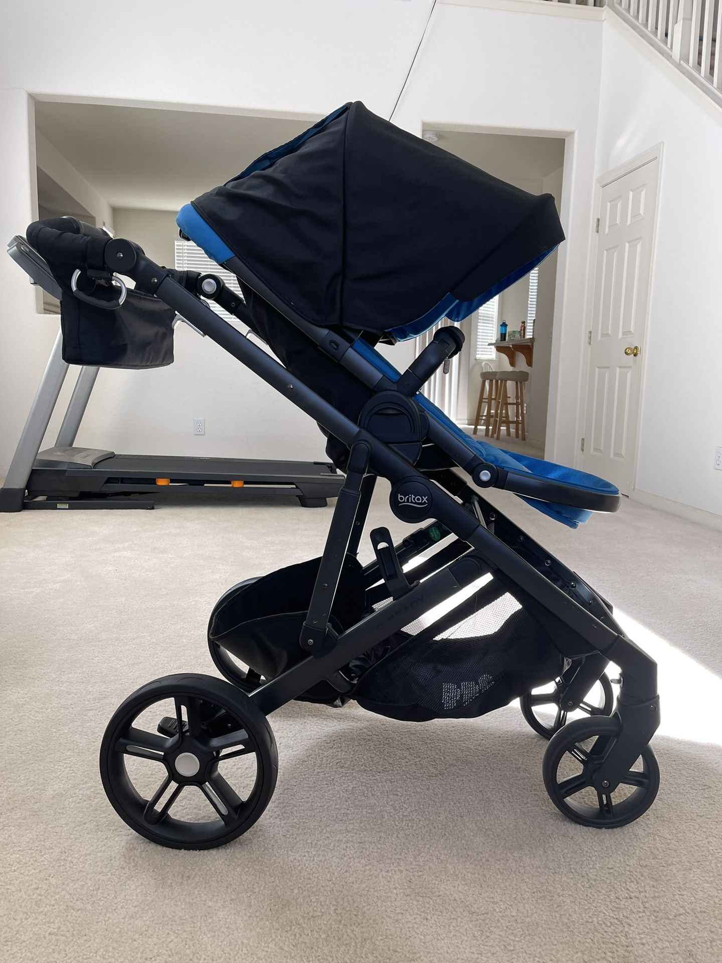 Stroller And Baby Seat 