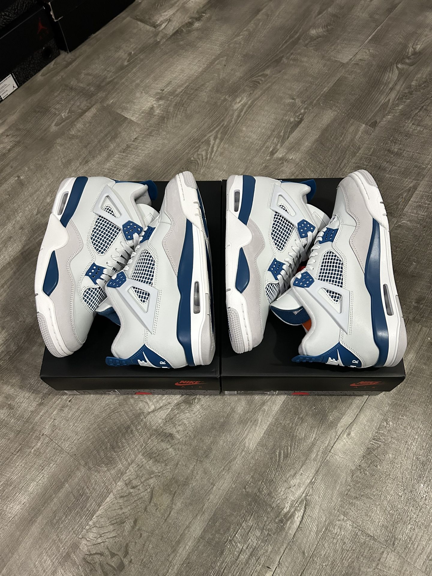Jordan 4 “Military Blue” Size 9.5, 10