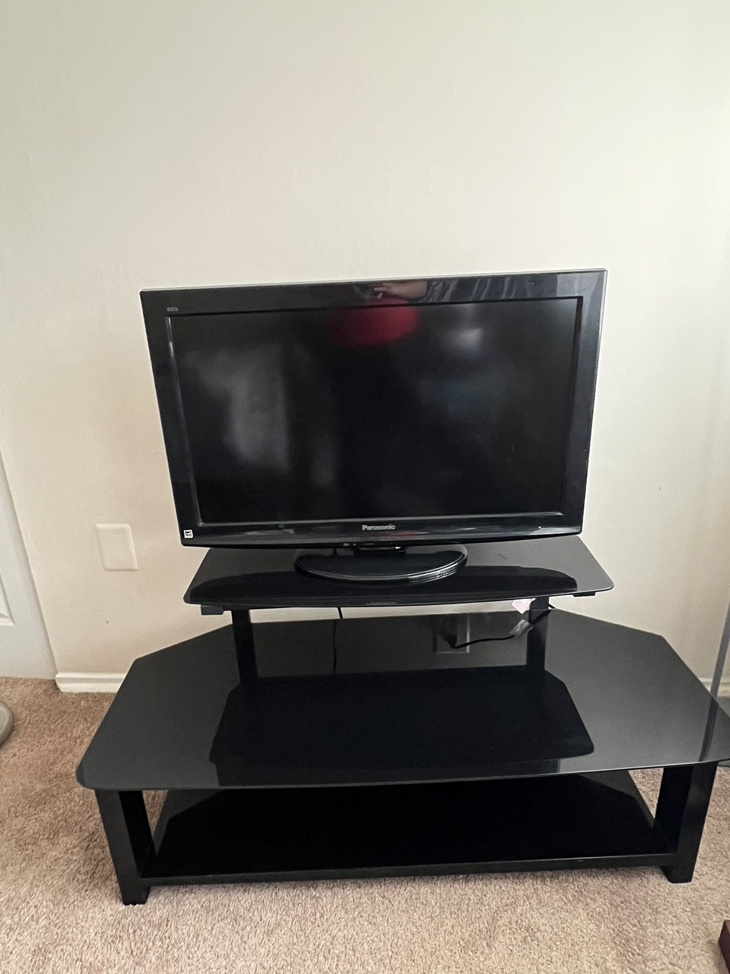 TV Stand with 32 Inch Panasonic Flat Screen
