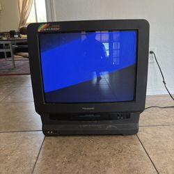 Panasonic PV-M2036 CRT TV/VCR Combo