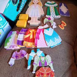 Melissa & Doug Magnetic Pretend Play Dressup Doll