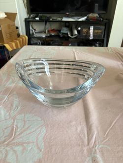 Clear Crystal Glass oval Bowl with Ribbed Design