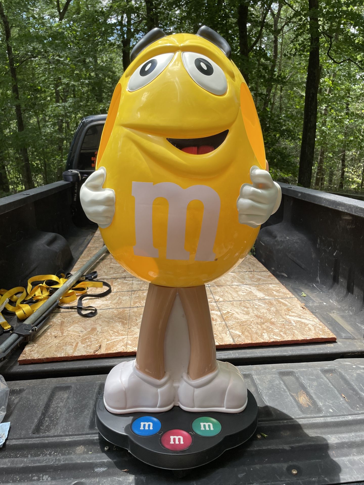 M&M YELLOW Candy Character 41'' Life Size Store Display On Wheels