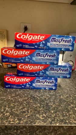 Colgate Max-Fresh Toothpaste-4 Items!($15.84+ Value)