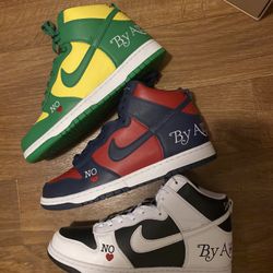 Supreme Dunks