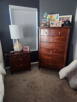 Bedroom Furniture Set