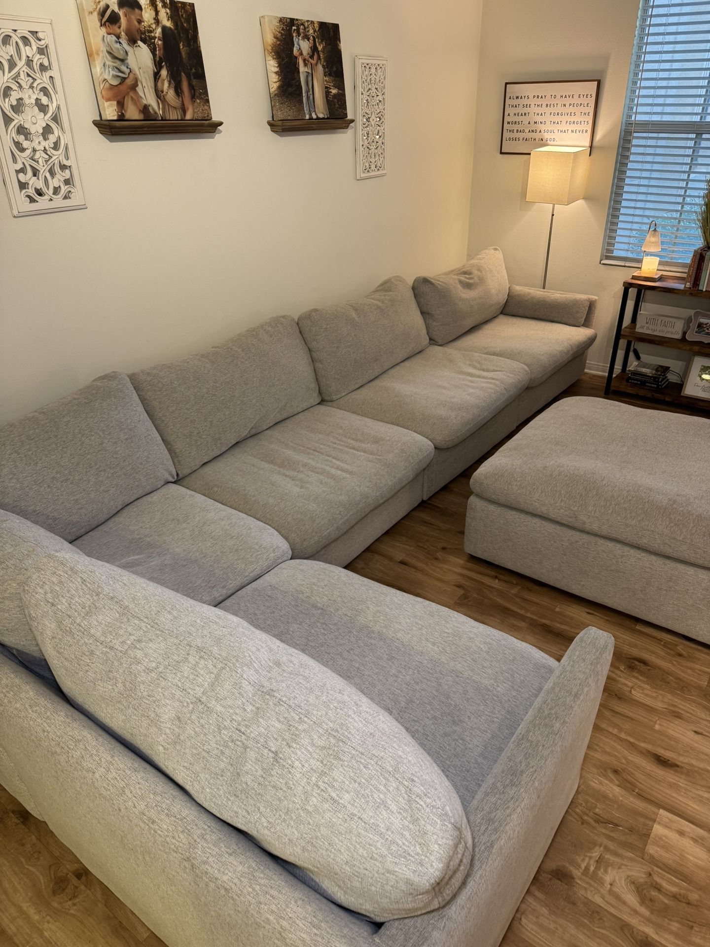 5 Pc Grey Sectional With Ottoman 