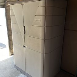 Rubbermaid Shed 