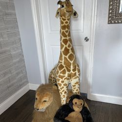 FAO Schwartz Jumbo Stuffed animals 
