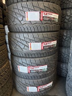 305/30/R26 marca VENOM POWER las 4 llantas nuevas instaladas y balanceadas