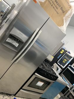 Frigidaire stainless steel bundle