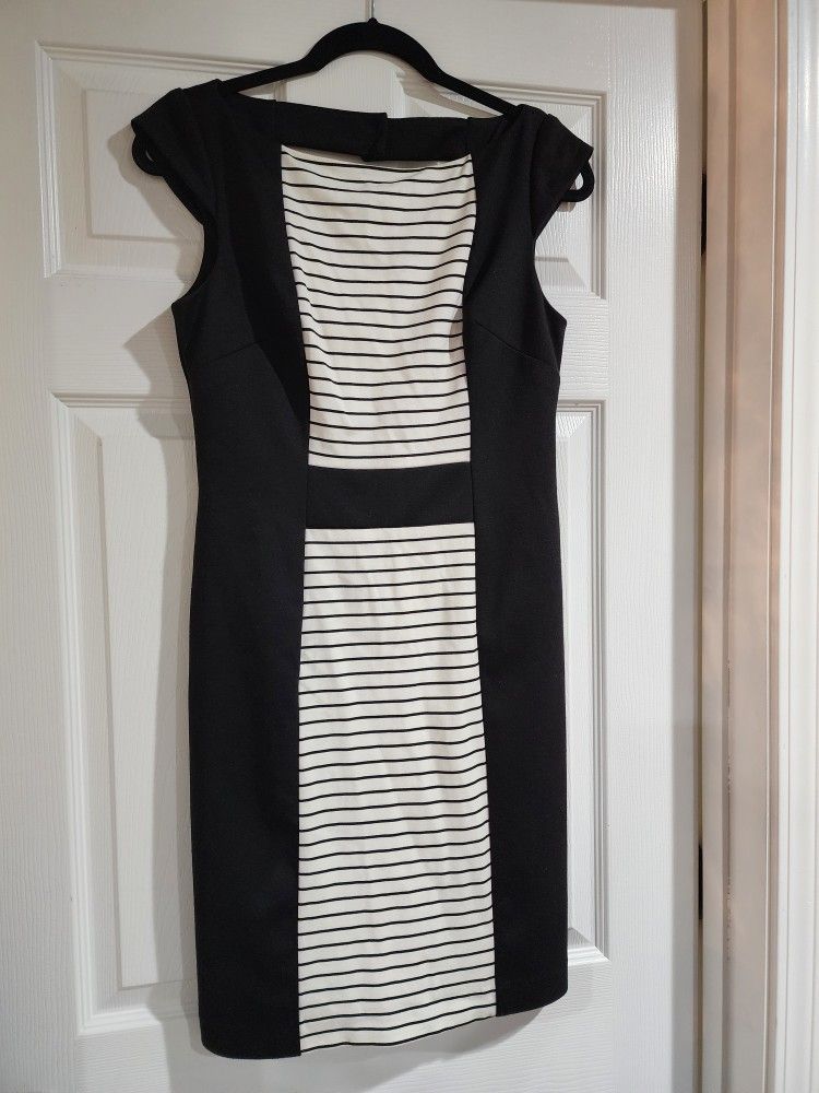 Vince Camuto Dress  Size 4