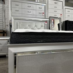 3 PC Bedroom Set🛏️ Queen Bed+Dresser+Chest