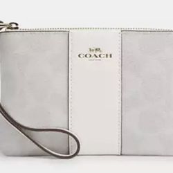 COACH Corner Zip Wristlet Signature Canvas W/ White Stripe - NEW W TAGS MSRP $88