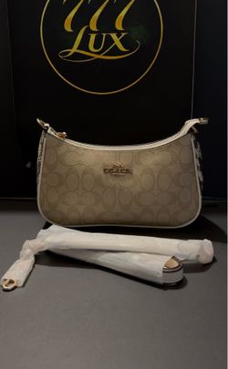 👜 Coach Signature Shoulder Bag Khaki/White