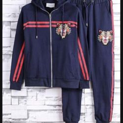Sweatsuit Medium 