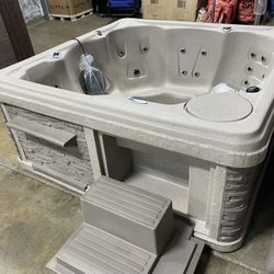 Hot Tub! 