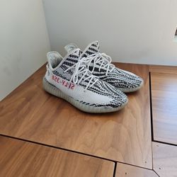 Yeezy 350 Zebra