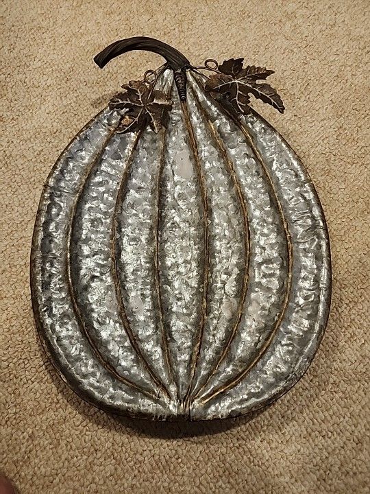 Robert Stanley Signature Collection Metal Pumpkin