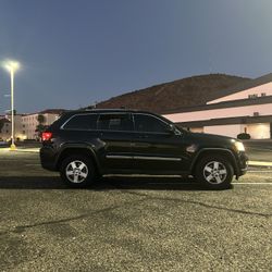 Jeep Grand Cherokee 2012 Laredo 