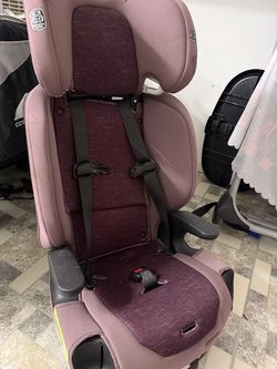 Graco purple like new car seat