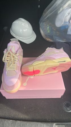 Size 10 pearl pink Jordan 4