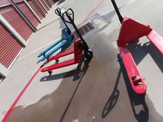 Dozens Of Good Condition palletjacks,$199-299