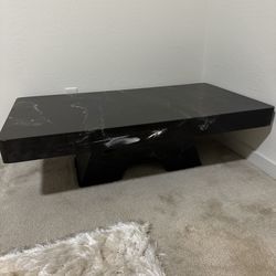 COFFEE TABLE FAUX MARBLE  28”X52”📍PICK UP 7TH ST & BASELINE RD📍