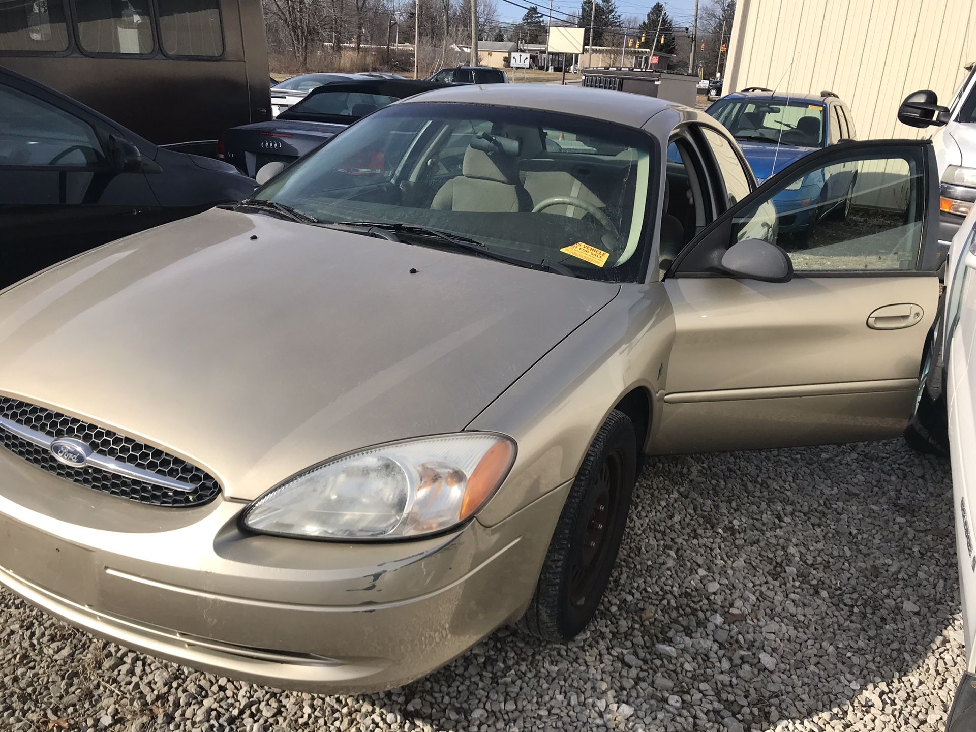 2000 Ford Taurus