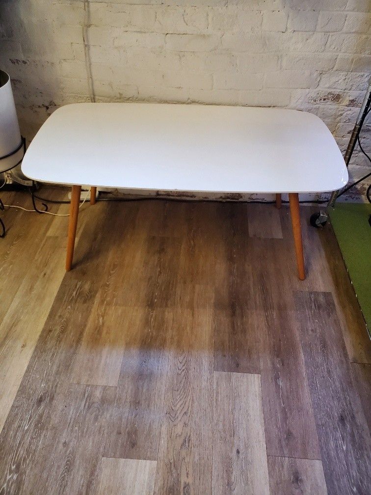 Convenience Concepts Oslo Coffee Table, White $20