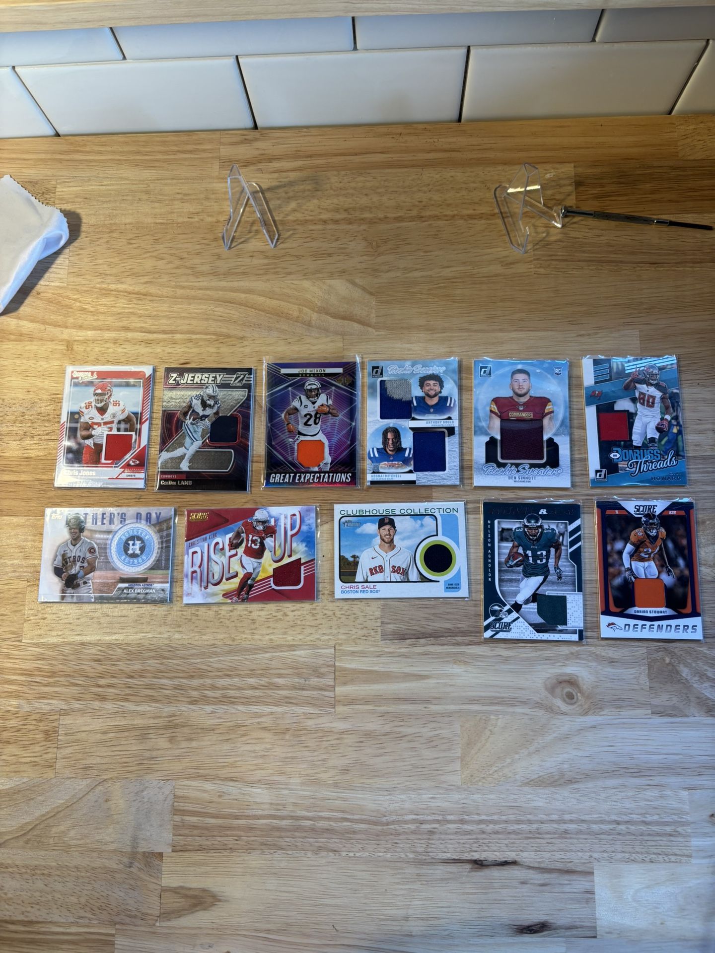 Memorabilia Cards - Football & Baseball - Lot Of 11 - Excellent Condition