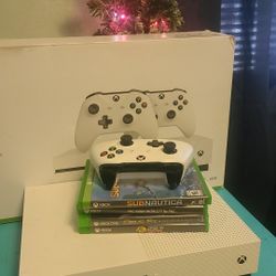 Xbox One With Games & Remote 