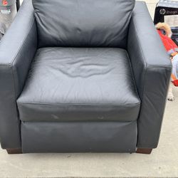 Large Recliner