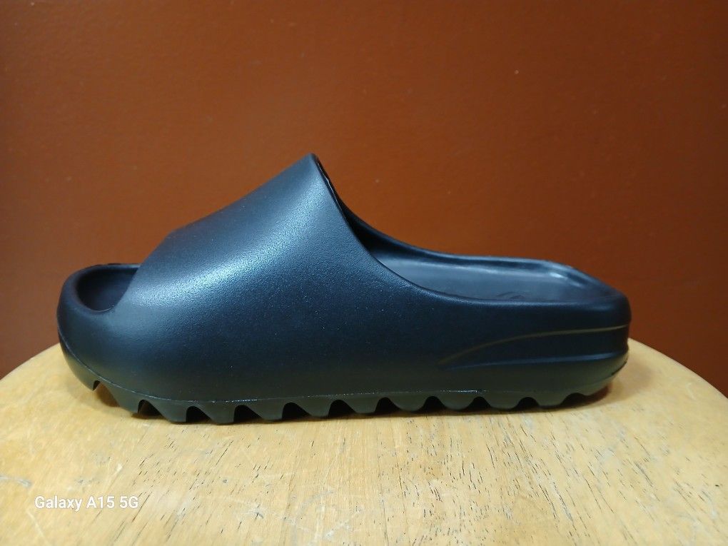 ADIDAS YEEZY SLIDE.ONYX